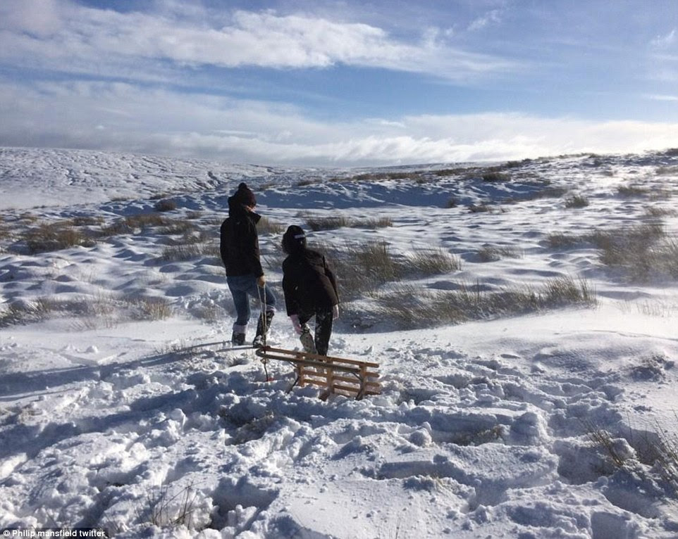 Philip Mansfield posted this photo on Twitter today showing a deep layer of snow covering Rishworth Moor in West Yorkshire