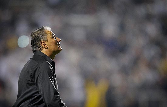O técnico Tite, do Corinthians