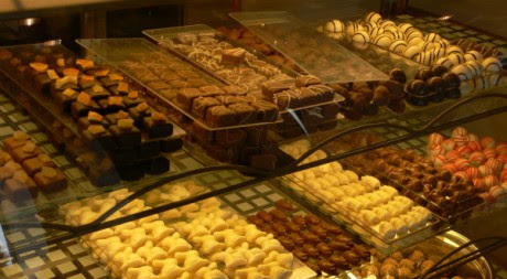 Bar Chocolat in Clifton Village by heatheronhertravels via Flickr CC.