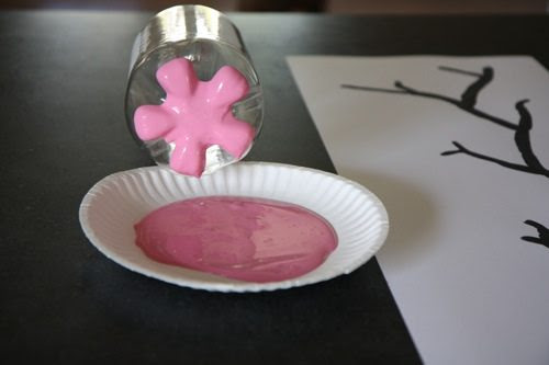 Cherry Blossom Art Made with Soda Bottle | alphamom.com