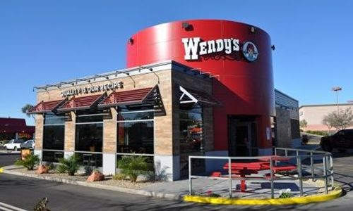 Wendy's New Store | Restaurant Magazine