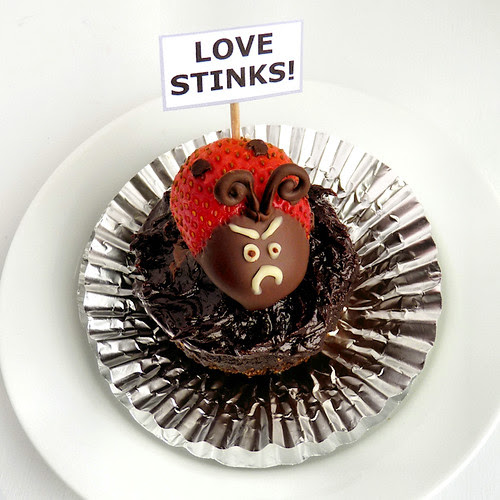 Love Stinks on a cupcake!