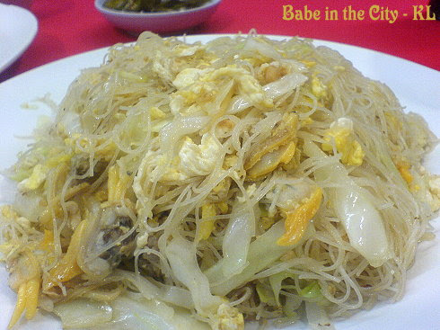 Fried Mee Hoon With Lala (RM6.00)