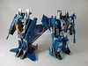 Transformers Thundercracker Classics Henkei - modo robot vs. G1 (by mdverde)