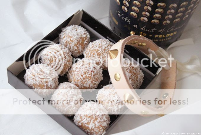 http://i402.photobucket.com/albums/pp103/Sushiina/cityglam/bailey3_zps92f249ef.jpg