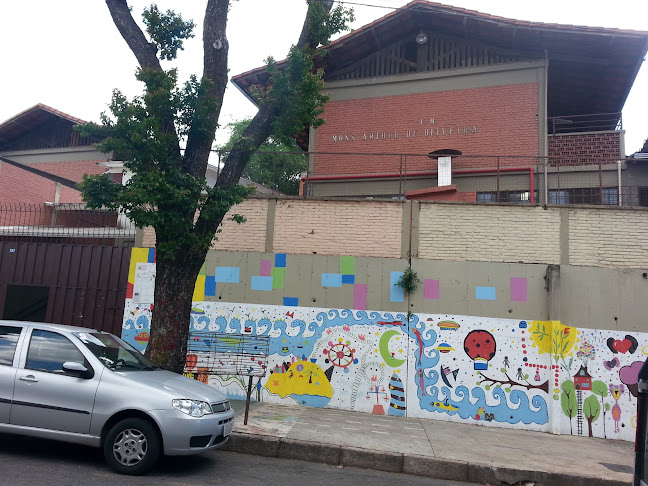 Avaliações sobre Escola Municipal Monsenhor Artur De Oliveira em Belo Horizonte - Escola
