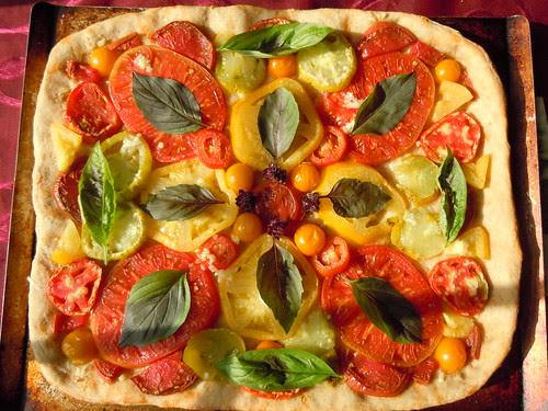 Pizza of Many Tomatoes (baked/topped)