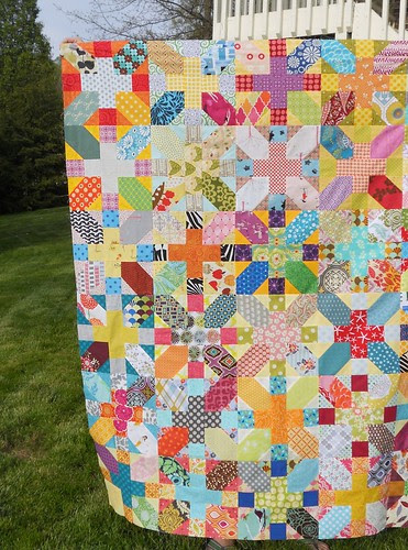 do. Good Stitches Imagine Circle March Quilt top