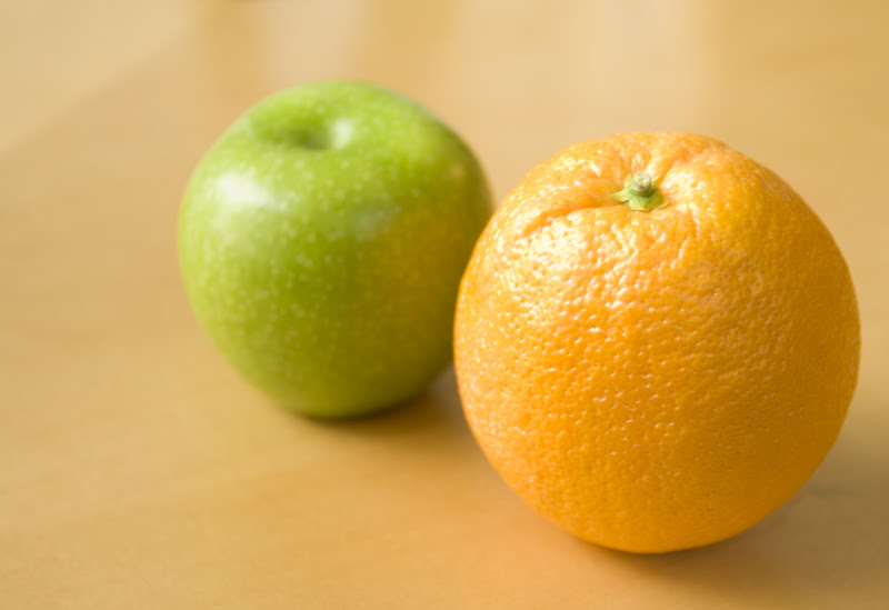 File:Apple and Orange - they do not compare.jpg