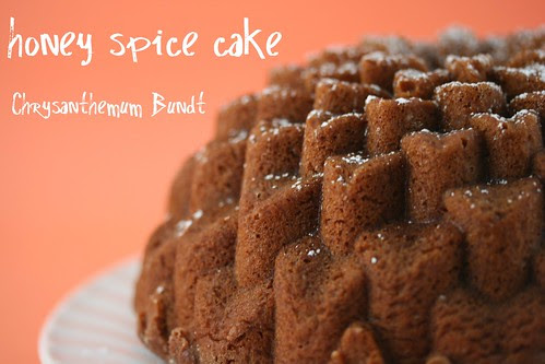Honey Spice Cake in Chrysanthemum Bundt