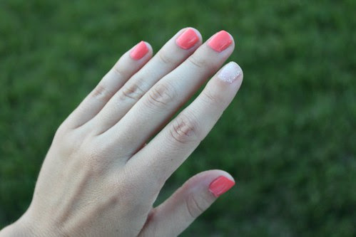 nails