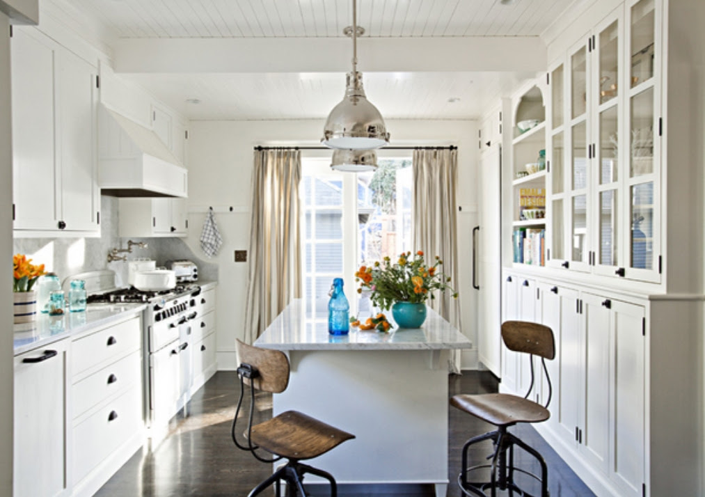 Amazing and Elegant White Kitchen Designs Amazing and Elegant White Kitchen Designs