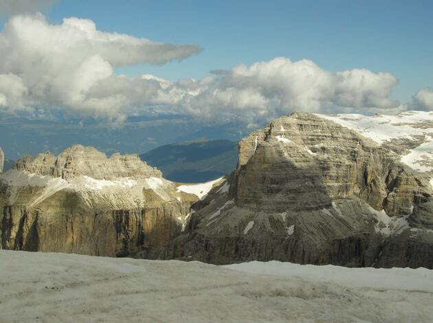 Dolomity – stopy ve sněhu aneb na Piz Boe (3152) a Passo Pordoi