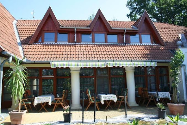 Juniperus Park Hotel - Szálloda