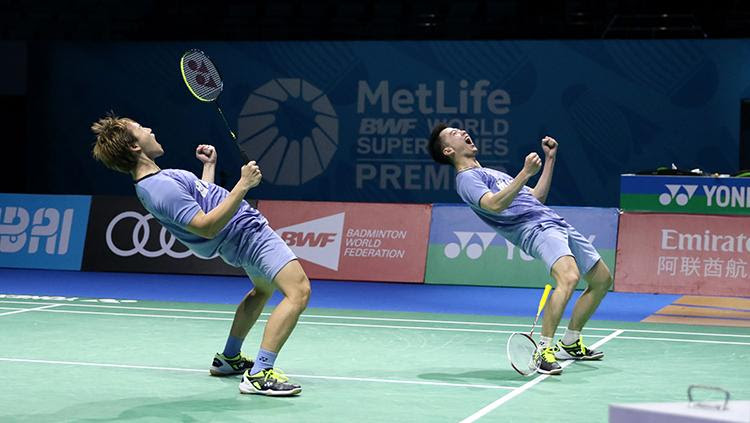 Indosport - Selebrasi Kevin Sanj aya Sukamuljo/Marcus Fernaldi Gideon usai melenggang ke partai final.