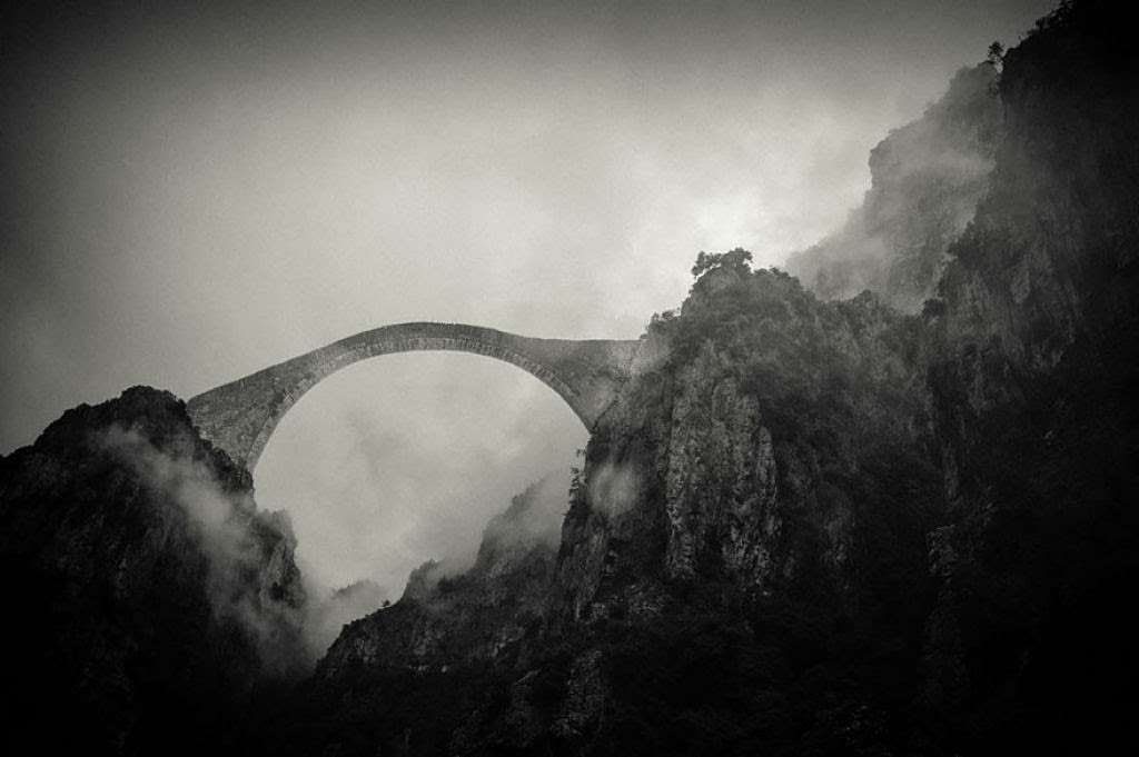 30 pontes místicas que podem nos levar a um outro mundo 06