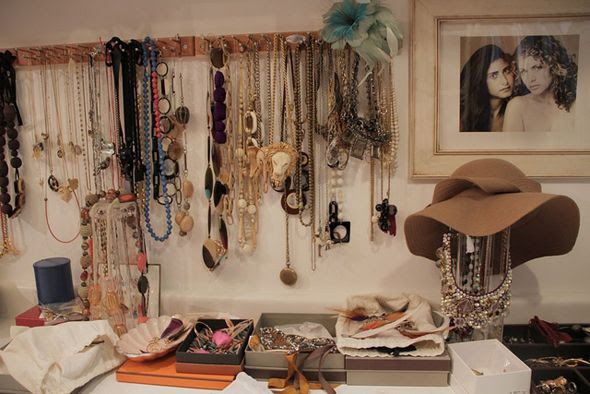 photo JewelryRACK5082578593copy.jpg