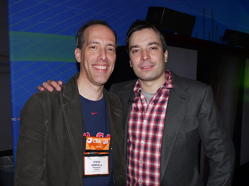 Steve Garfield and Jimmy Fallon at CES 2009 - 010809 by stevegarfield