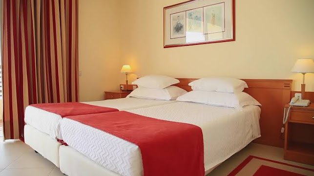 https://www.vilagale.com/pt/hoteis/algarve/vila-gale-ampalius