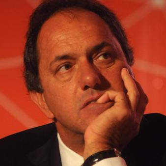 d0087f-scioli