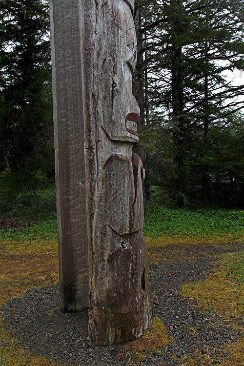 beaver on totem pole in front of Chief Son-i-Hat Whale House, Kasaan, Alaska