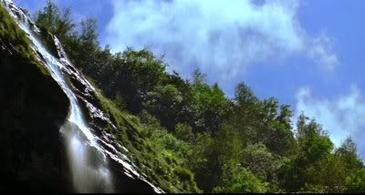 http://i347.photobucket.com/albums/p464/blogspot_images1/Desamuduru/PDVD_466.jpg