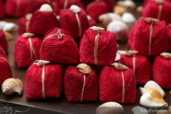 Casamento: Bem casado com conchas do mar estilo praia. Foto: Edu Federice Casamento: Bem casado com conchas do mar estilo praia. Foto: Edu Federice