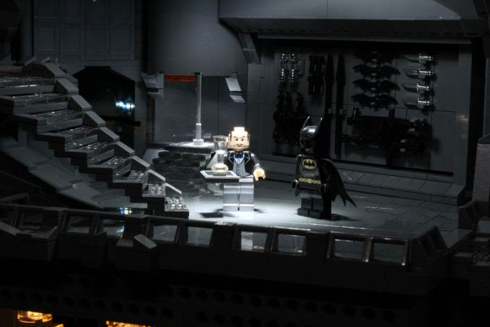 Carlyle Livingstone II dan Wayne Hussey merupakan dua laki-laki telaten yang kreatif Keren, Lego yang Disusun Menjadi Markas Batman!   