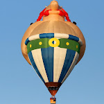 En images - Dans les airs avec l'Aérobélix pour le Printemps des montgolfières