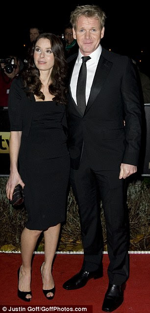http://i.dailymail.co.uk/i/pix/2011/12/19/article-0-0F3A4AE100000578-641_306x637.jpg