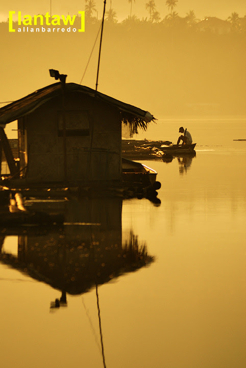 Sampaloc Lake: Preparing for the day