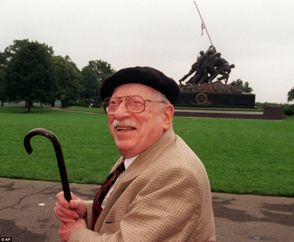 Joe Rosenthal, pictured in 1995, in front of the Iwo Jima memorial in Virginia