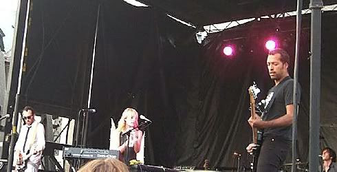 Metric @ University of Toronto: photo by Mike Ligon
