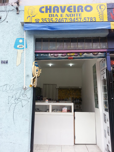 CHAVEIRO GIL CHAVES . Atendimento 24hs - Chaveiro