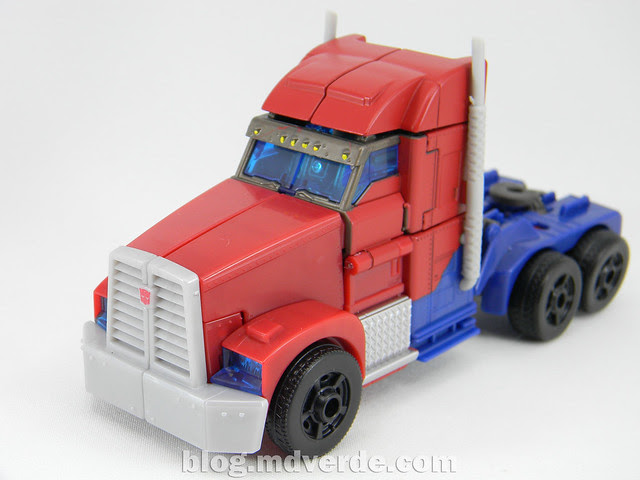 Transformers Optimus Prime Voyager - Prime First Edition - modo alterno