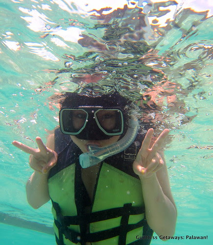 snorkeling-el-nido-palawan-picture-clear-water