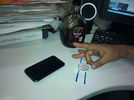 carrom index-thumb style