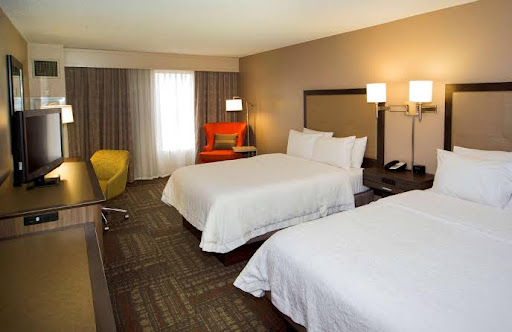 Hotel «Hampton Inn & Suites by Hilton Valdosta/Conference Center», reviews and photos, 2 Meeting Pl, Valdosta, GA 31601, USA