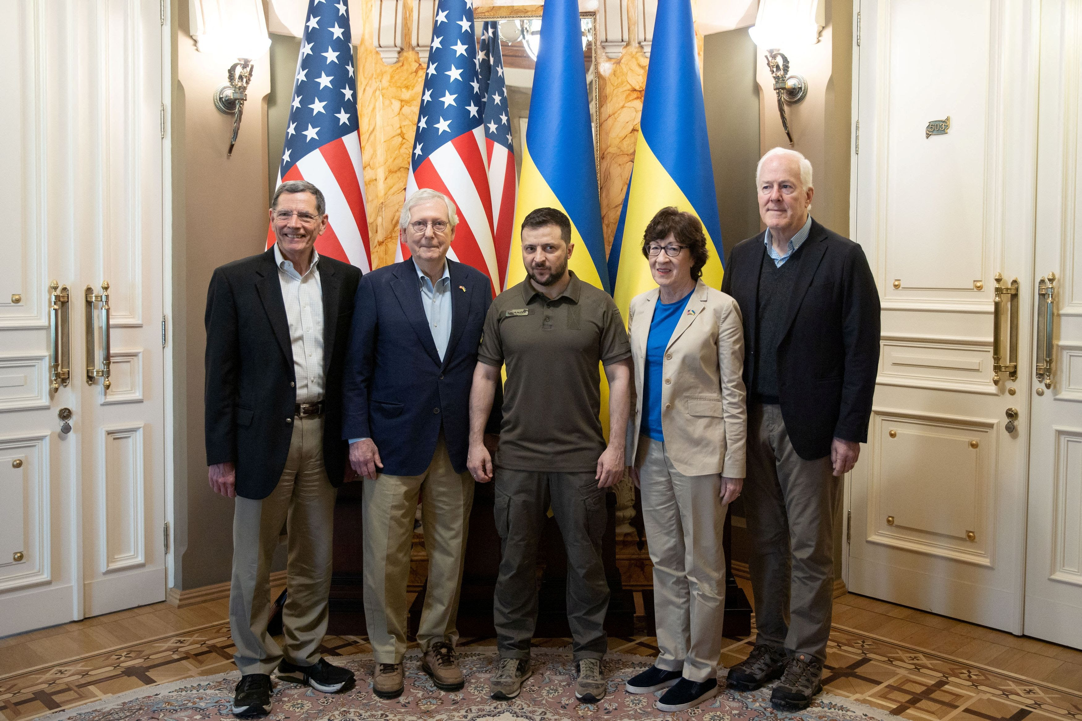 Mitch McConnell leads Senate GOP delegation in surprise visit Ukraine, meets President Zelensky