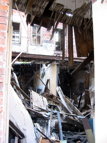gaslit ruins18.JPG