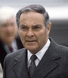http://upload.wikimedia.org/wikipedia/commons/thumb/2/2b/AlexanderHaig.jpg/220px-AlexanderHaig.jpg