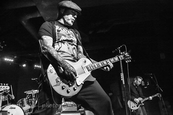Mike Ness, vocals and guitar, Social Distortion