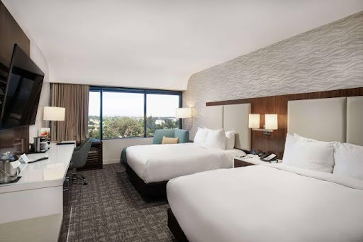 Hotel «DoubleTree by Hilton Hotel Monrovia - Pasadena Area», reviews and photos, 924 W Huntington Dr, Monrovia, CA 91016, USA