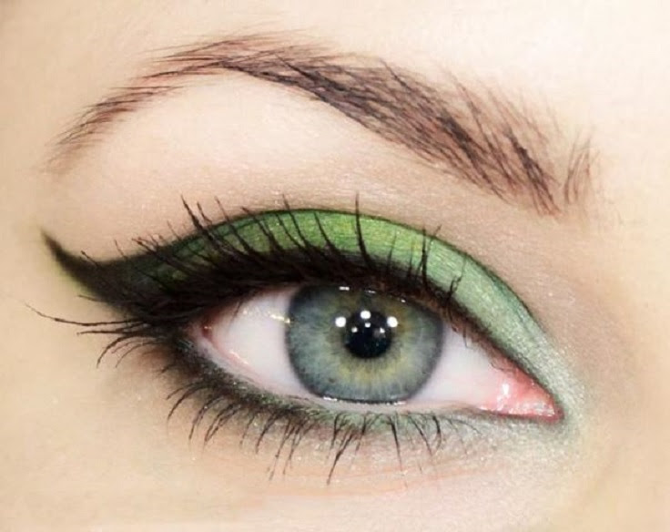 Best makeup for blue green eyes