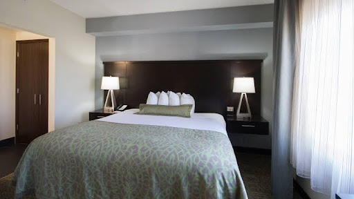 Staybridge Suites Buffalo-Amherst, an IHG Hotel image 2