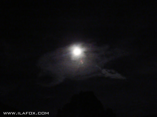 Pareidolia no céu, nuvem e lua