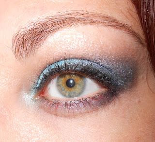 http://www.pinterest.com/pin/58828338857237708/ Beauty In Bloom: FOTD 12 & 13.6.2012 - Tenacious Teal Inspired looks!