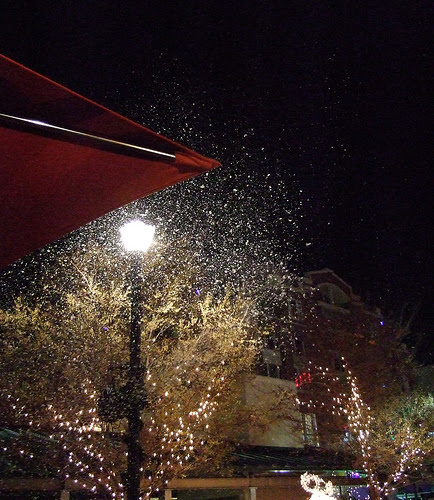 T - 1000 evaporative snow machine fake snow machines made with winter wonderland mount on lampposts