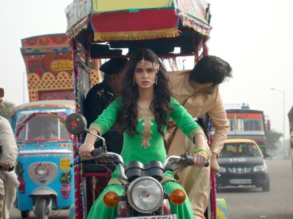 Happy Bhag Jayegi, Diana Penty