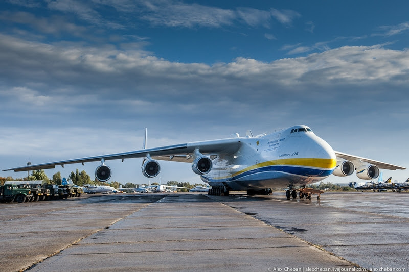 arvind-s-the-largest-plane-in-the-world-an-225